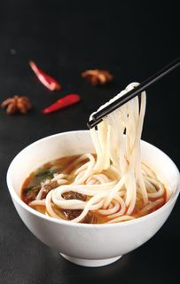 牛肉米线图片