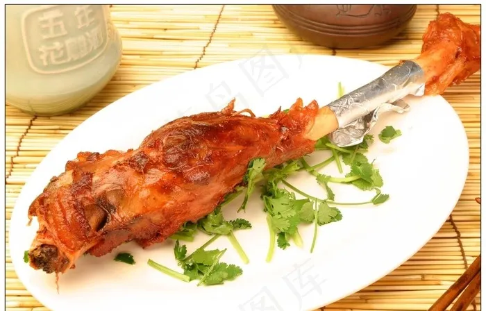 蒙式烤羊棒图片