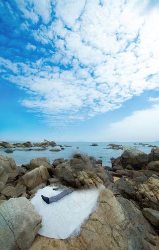 海边婚纱照素材   蓝天白云图片