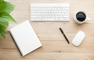 商务办公桌文具创意组合桌面图片