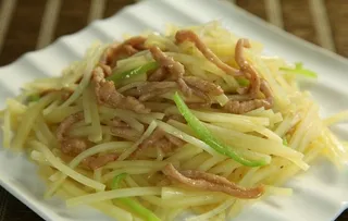 土豆肉丝图片