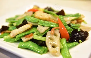 荷塘月色 木耳荷兰豆素炒莲藕图片