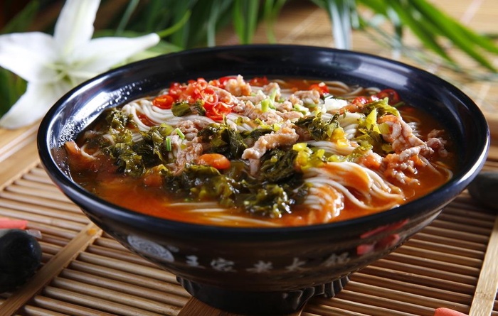 酸菜肉丝面图片