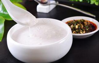 花生稀饭碗图片