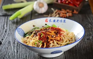 油泼面图片