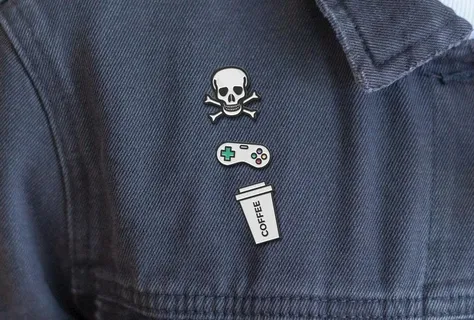 徽章胸针样机图片