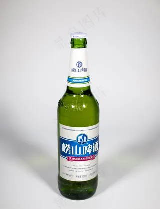 崂山啤酒正面图片