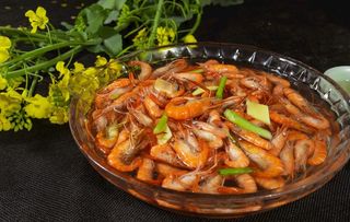 盐水河虾图片