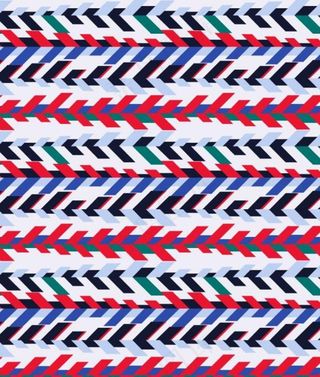 几何条纹彩绘箭头排列图片