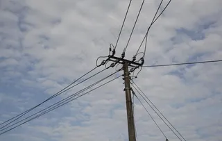 电线杆 老式电线图片