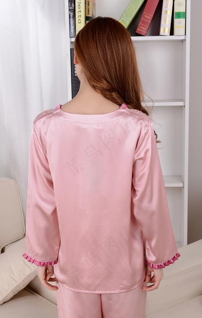 高清美女睡衣摆拍图片