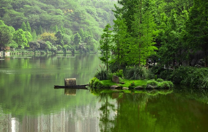 绿色山水风景图片