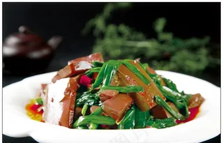 韭菜炒鸭血图片