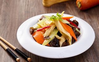 凉拌腐竹木耳图片