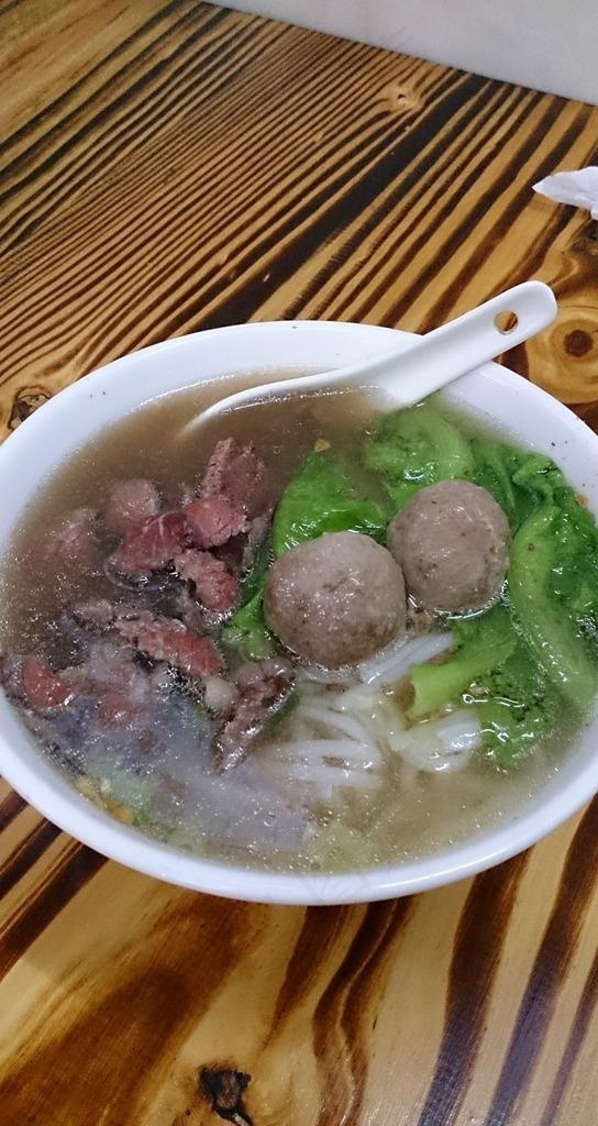 牛肉粿条汤图片