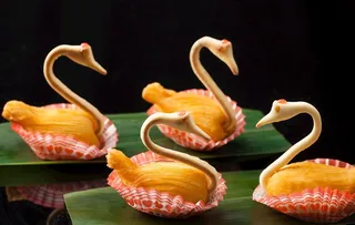 小天鹅榴莲酥图片