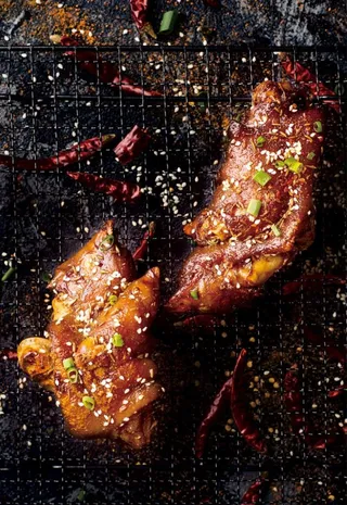 烧烤 烤猪蹄图片