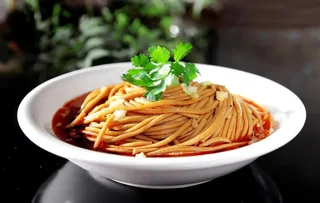 月君丝荞面图片