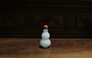 白玉葫芦瓶图片