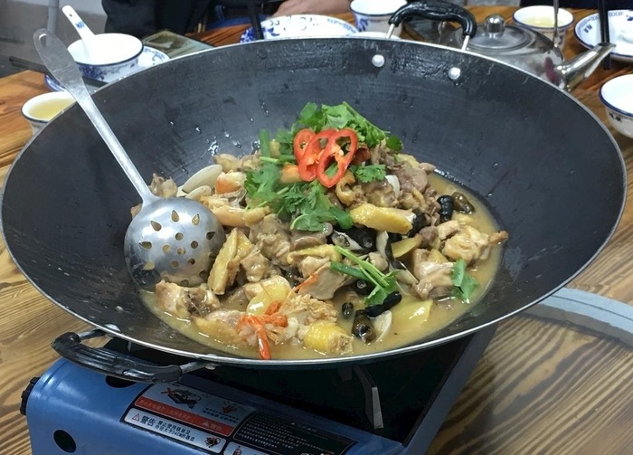 石螺炒鸡图片