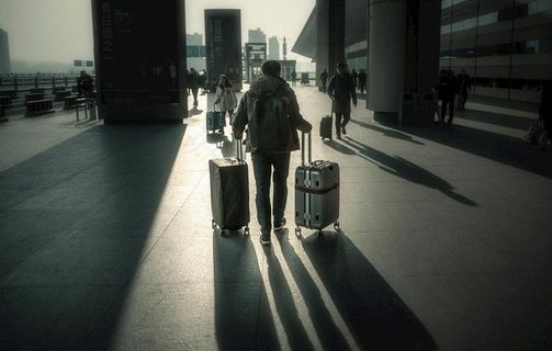 高清返乡大图置业地产配图图片