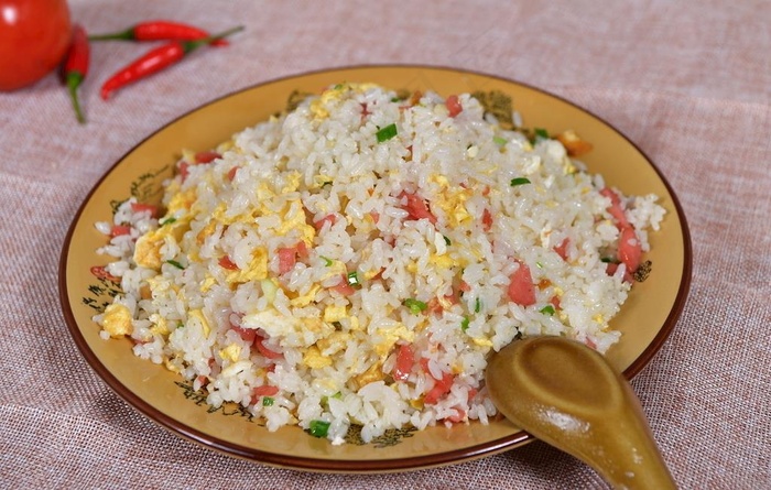 番茄蛋炒饭图片
