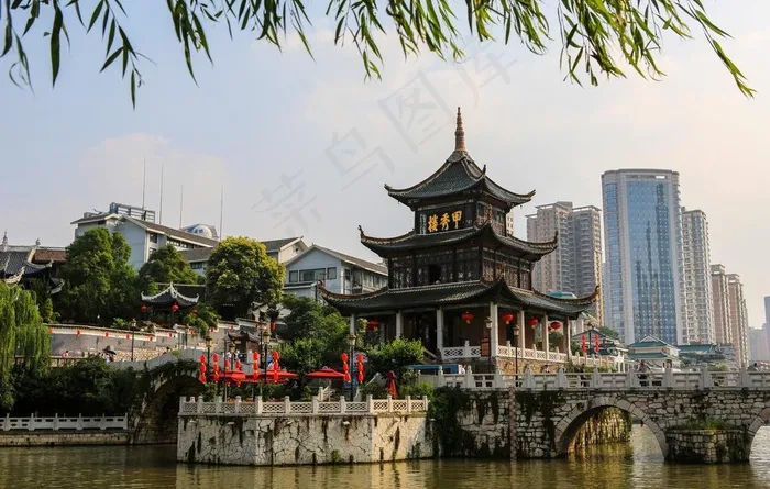 甲秀楼图片