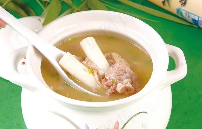 山药炖老鸭图片