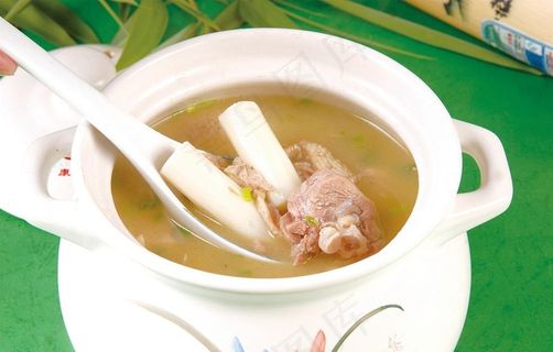 山药炖老鸭图片