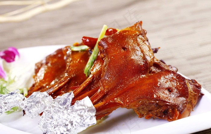 椒盐鸭下巴图片