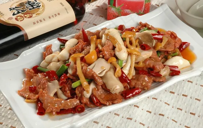 野生菌炒牛肉图片