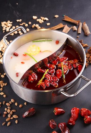 重庆火锅 鸳鸯火锅 麻辣火锅图片