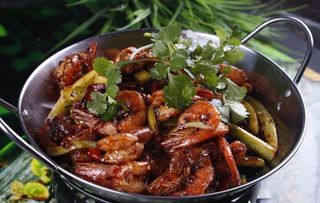 锅仔香辣虾图片