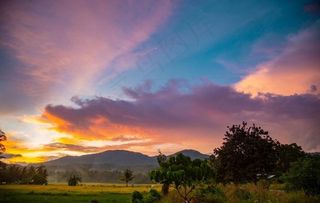 草原风景图图片