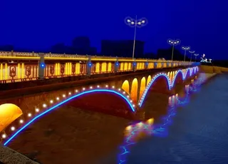 桥体夜景亮化工程效果图片