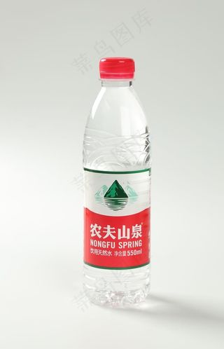 农夫山泉矿泉水图片