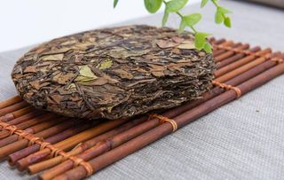 福鼎白茶   茶饼  白茶图片