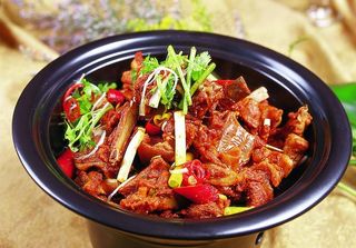 煲仔红焖羊肉图片
