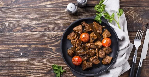 牛肉美食食物餐具背景图片