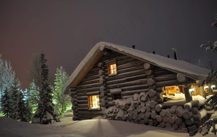 雪地小屋图片