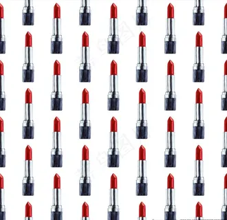 手绘化妆品口红插画图片