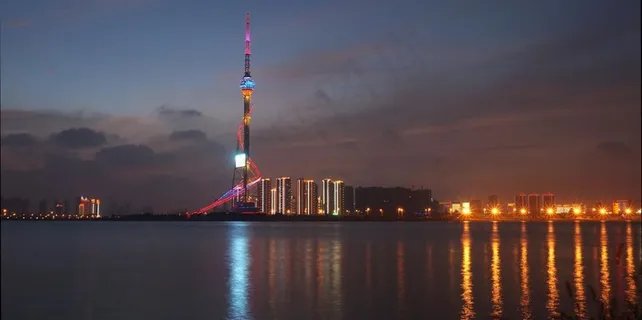 临沂电视发射塔图片 临沂电视发射塔图片