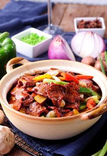 砂锅牛肉图片