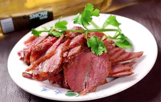 卤菜卤牛肉图片