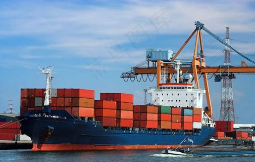 集装箱货船图片