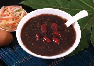 黑米粥图片