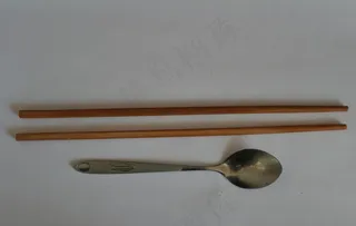 筷子和勺子图片