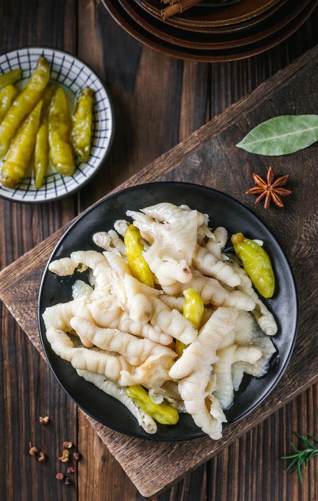 泡椒无骨凤爪图片