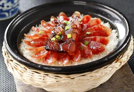 煲仔饭图片