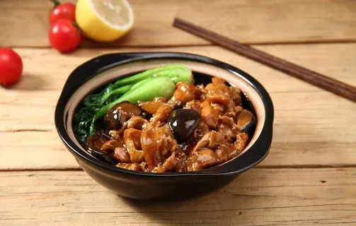 香菇滑鸡饭图片